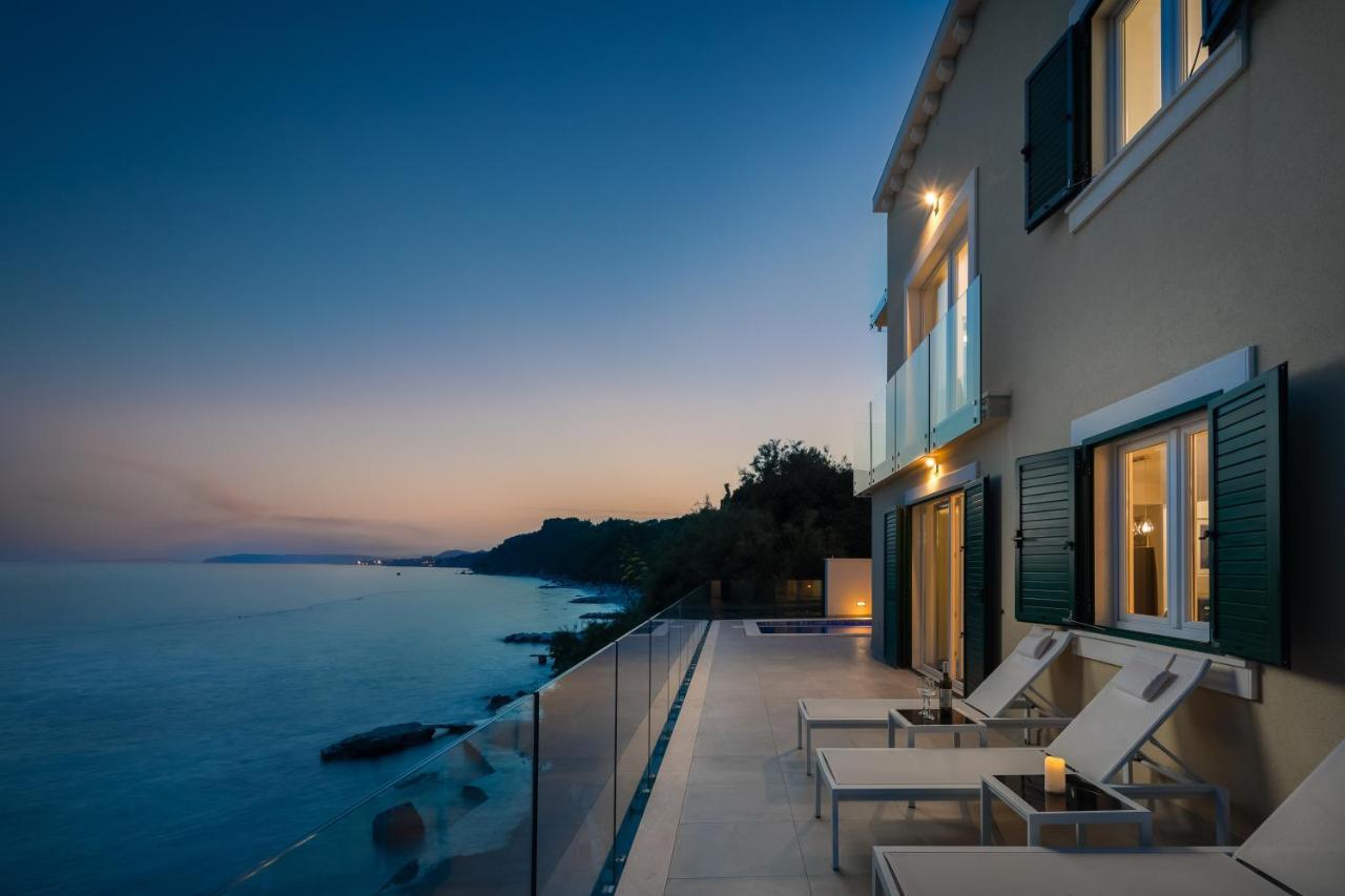 Epetium Beach Villa Сплит Экстерьер фото