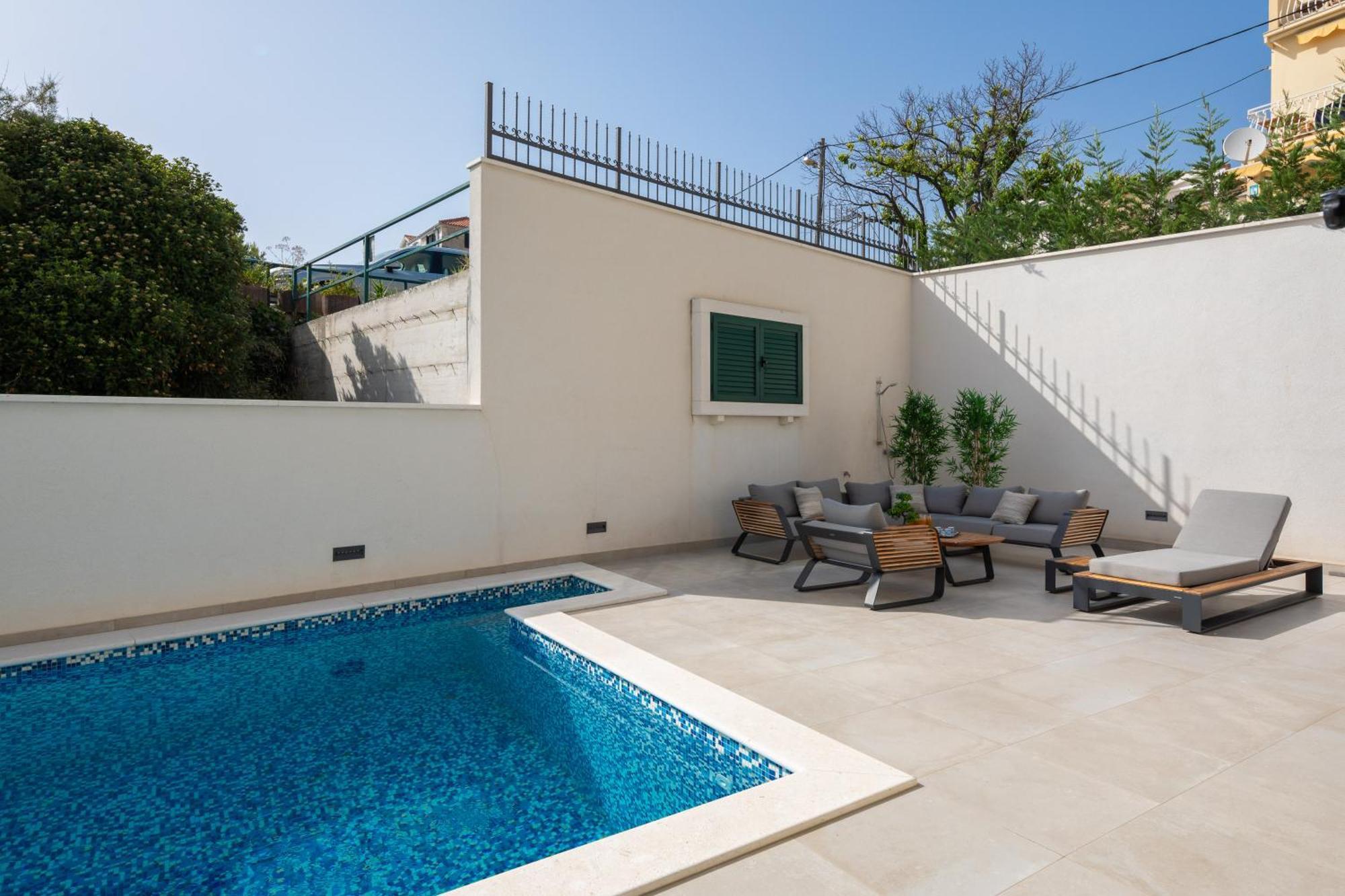 Epetium Beach Villa Сплит Экстерьер фото