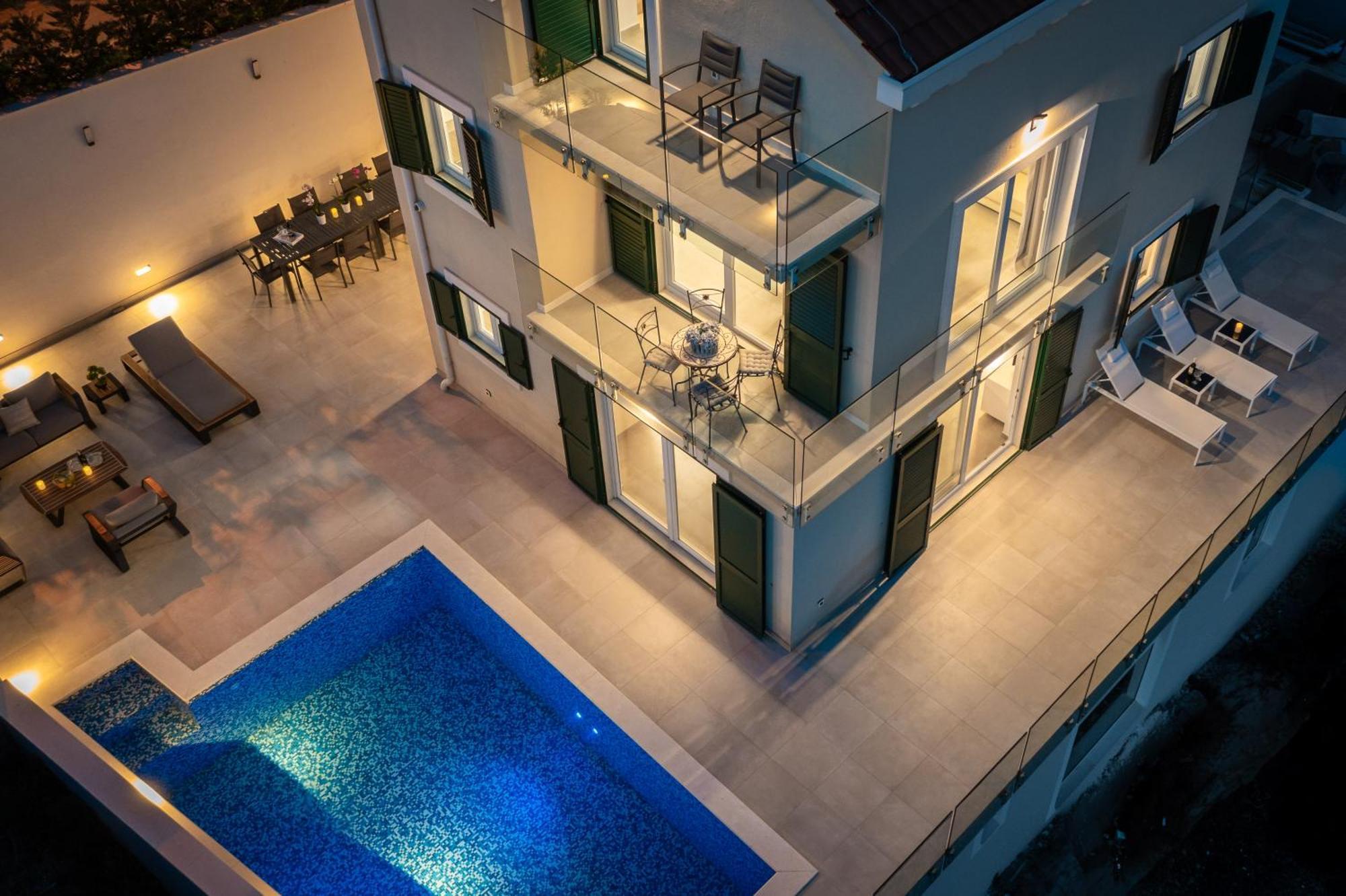 Epetium Beach Villa Сплит Экстерьер фото