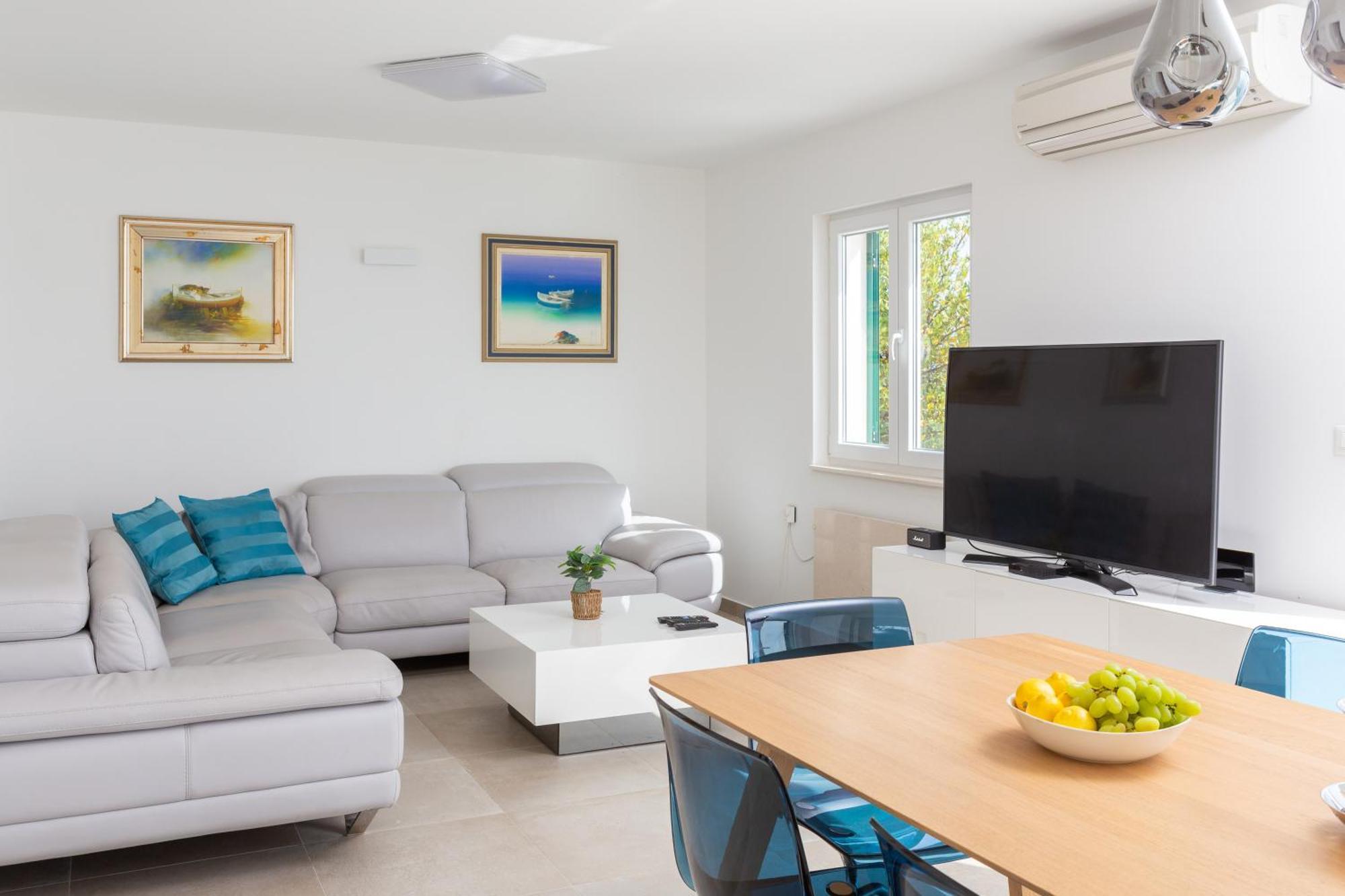 Epetium Beach Villa Сплит Экстерьер фото
